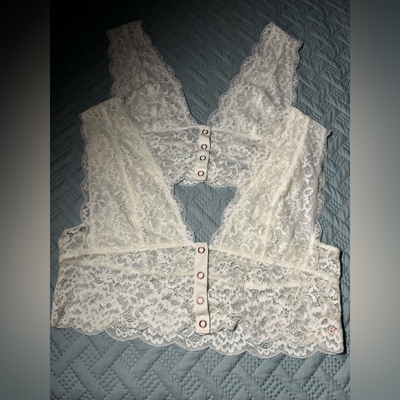 2 Free People Lace Bralettes - Picture 4 of 4